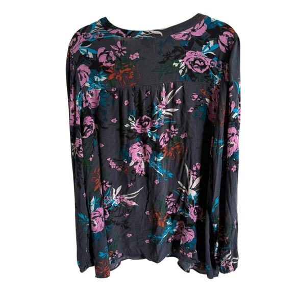 Torrid Pink Gray Relaxed Tie Front Blouse Crinkle Gauze Button Front Peasant 1X - Picture 7 of 9